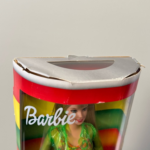 Barbie Vintage 2000’s school cool lifesavers collector Barbie doll (NEW) - Picture 4 of 9